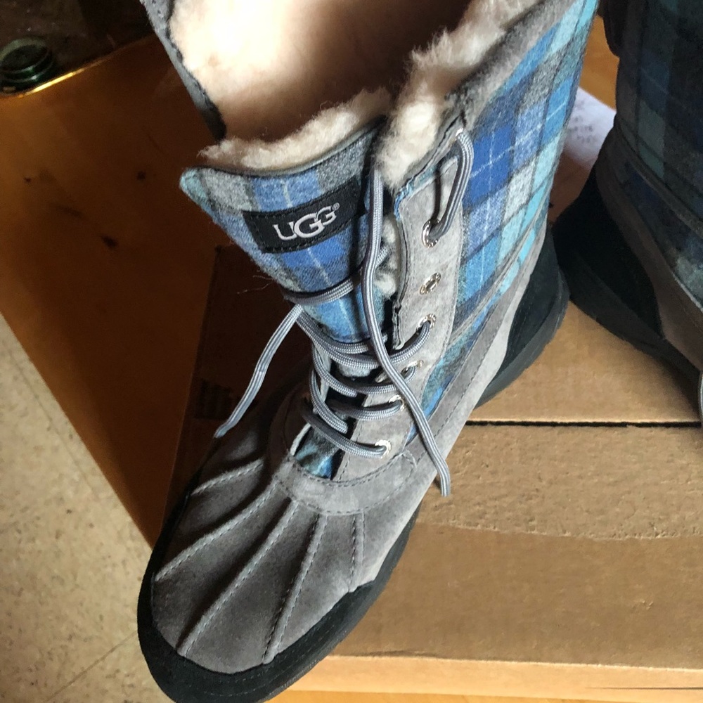 BRAND NEW MENS UGGS BOOTS